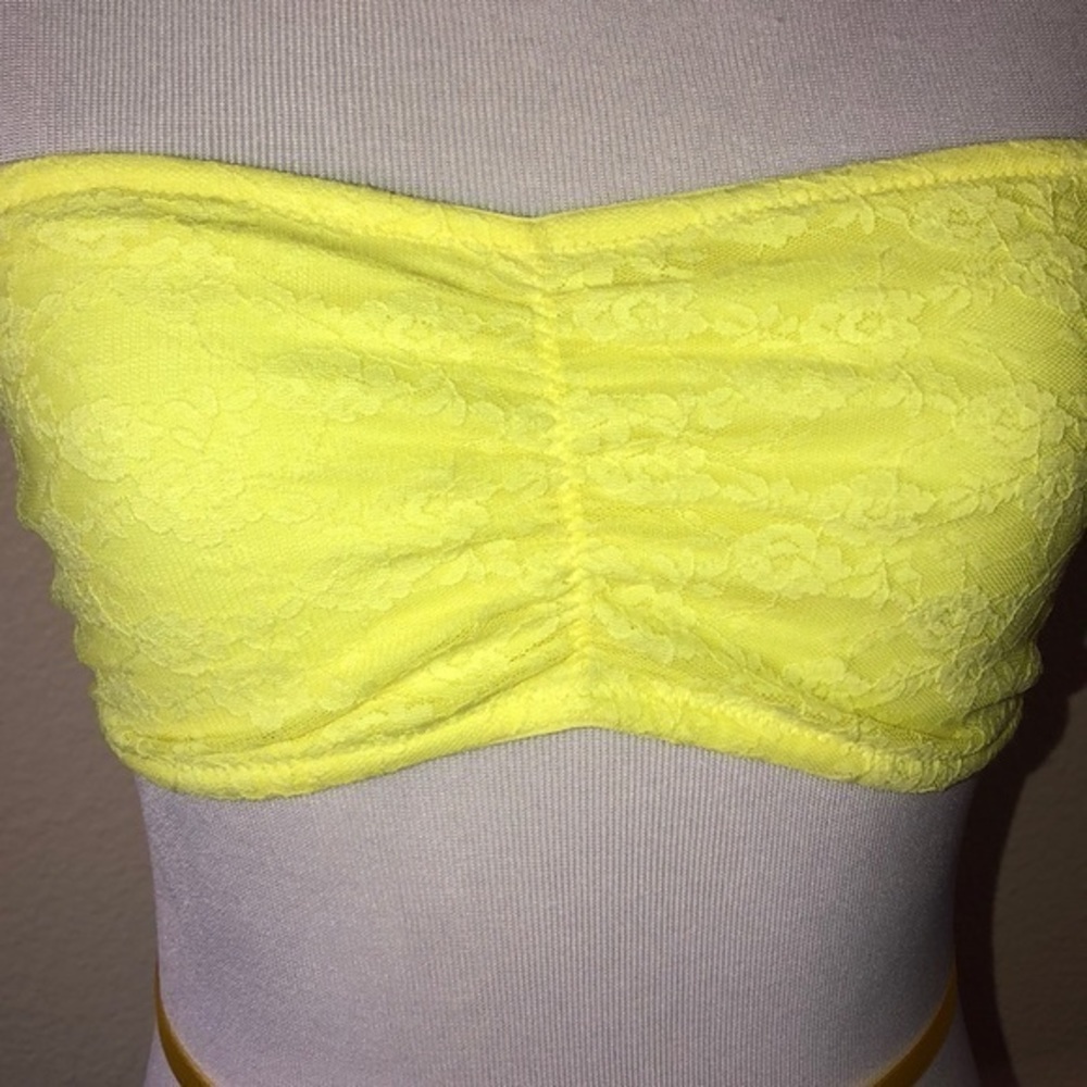 5/$30 🎈 Pink Victorias Secret medium yellow lace bandeau‎ - Picture 2 of 4